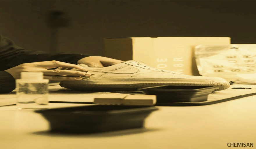 استفاده صحیح از چسب کفش