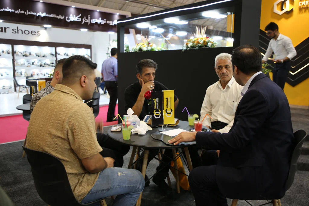 نمایشگاه کفش تبریز مرداد 1404